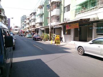 安中路一段　國宅壹樓　辦公住家