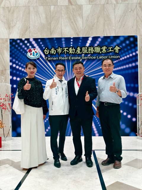 1380007_86de53eb21d08afdd56b8b545a325237