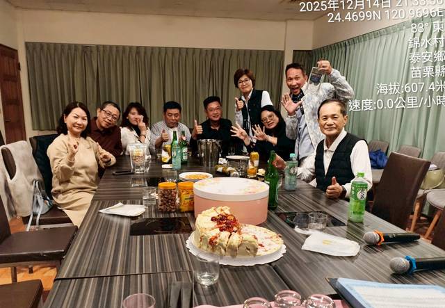 1380317_47d04feeea57d6e487583d0fe3866651