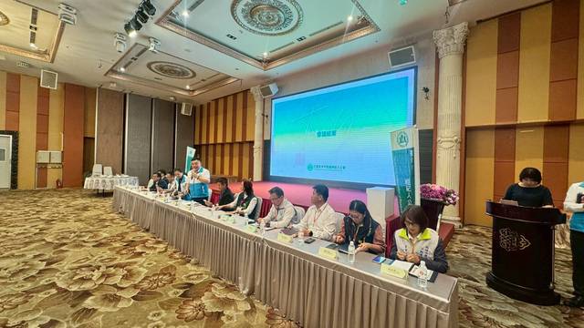 1381634_d19d59af42732d44660e118610520b19